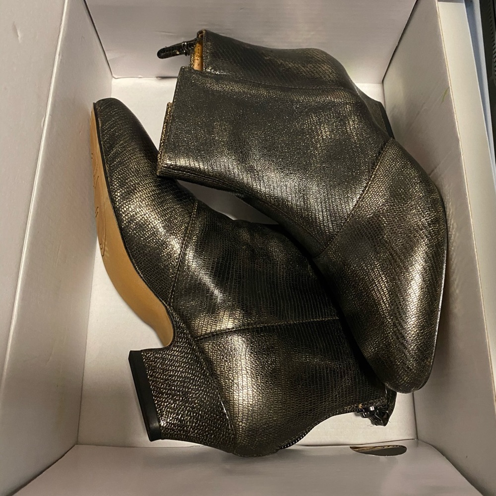 Earthies Del Rey Bootie - Picture 4 of 6